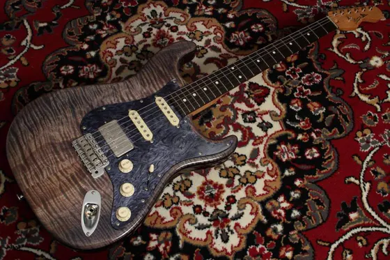 Momose MC-F MAPLE LTD H/R Purple Flame 实物图