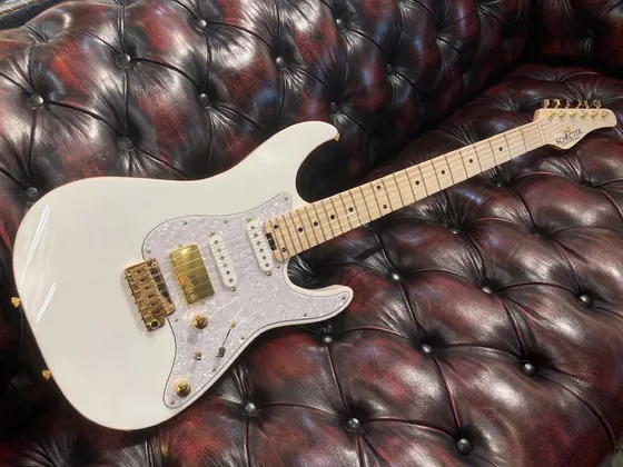 Schecter SD-KC-24-M/AL SS White 实物图