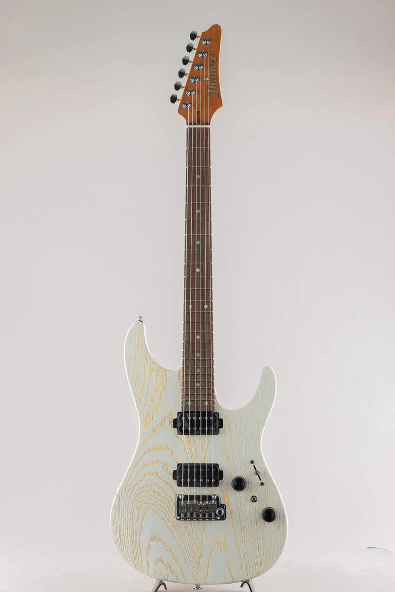 Ibanez AZ2402AR-CGW · Coarse Grain White Flat