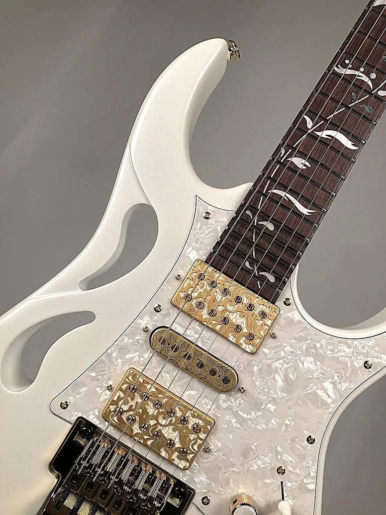 Ibanez PIA3761-SLW · Stallion White · Body, pickups and fingerboard detail