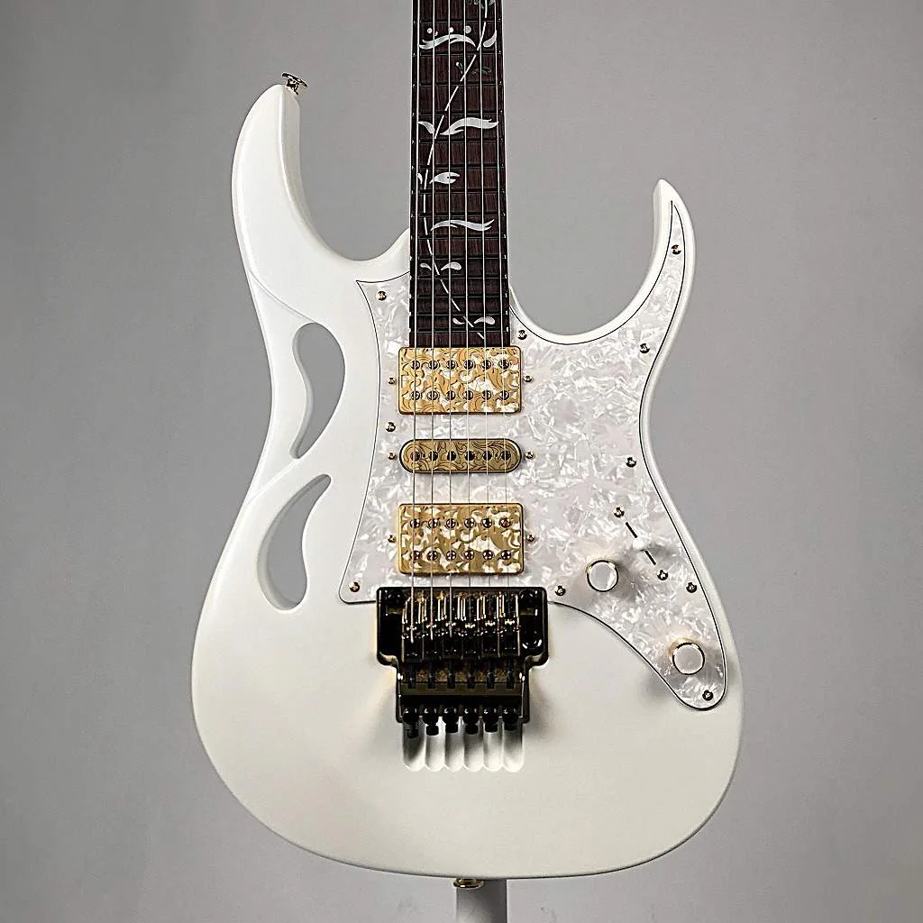 Ibanez PIA3761-SLW · Stallion White · Body front