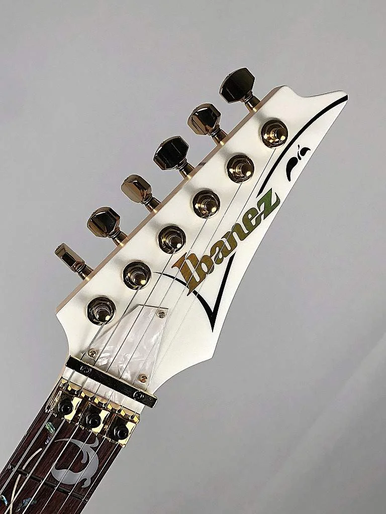 Ibanez PIA3761-SLW · Stallion White · Headstock front
