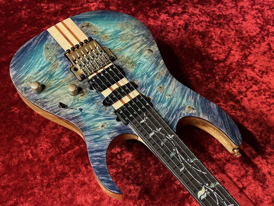 Ibanez IV2RG · Blue-green burst and natural wood · Actual instrument: body and burl angle one