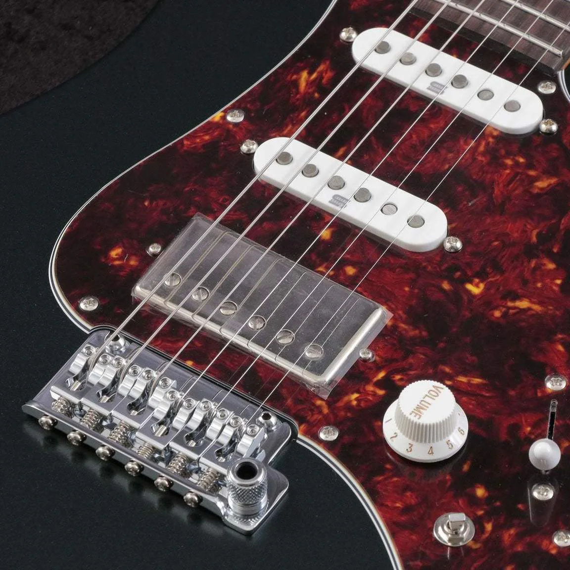 Ibanez AZ2204N-VGF · Ivy Green Metallic Flat · Actual instrument: body front