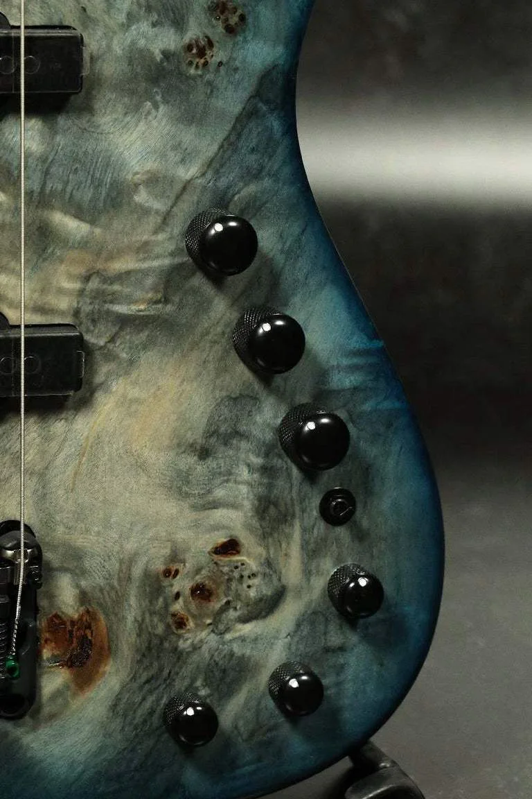 Ibanez MDM1600-CTL · Cosmic Blue Starburst Low Gloss · SG-0032 · Actual instrument: pickups, bridge and controls