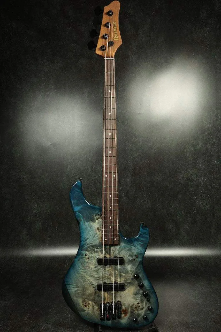 Ibanez MDM1600-CTL · Cosmic Blue Starburst Low Gloss · SG-0032
