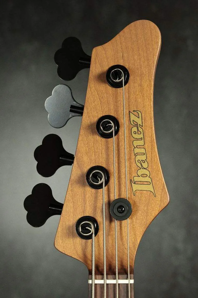 Ibanez MDM1600-CTL · Cosmic Blue Starburst Low Gloss · SG-0032 · Actual instrument: headstock front