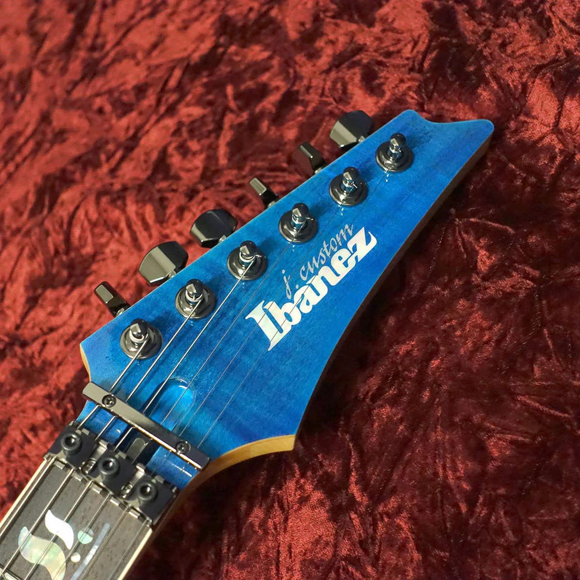 Ibanez RG8570-RBS · Royal Blue Sapphire · Actual instrument: headstock front