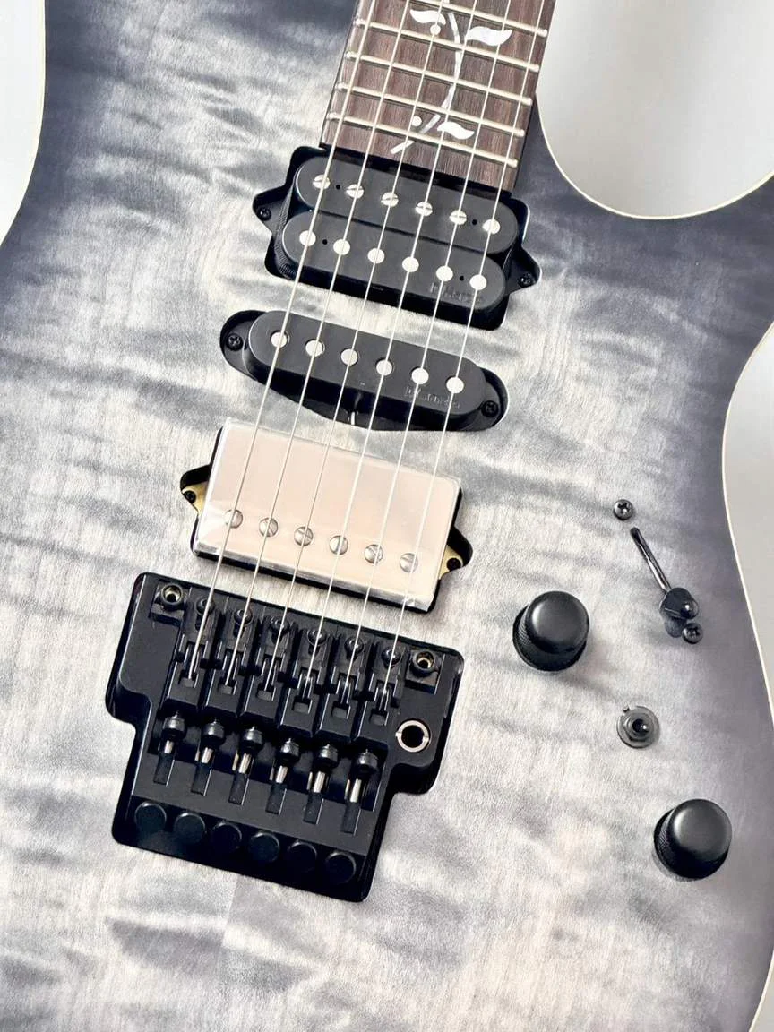 Ibanez RG8870-BRE · Black Rutile · Actual instrument: bridge and pickup detail