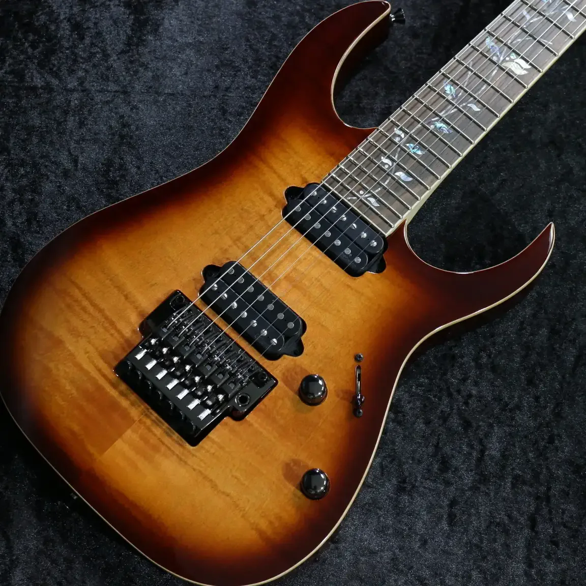 Ibanez j.custom RG8527 · Brownish Sphalerite · Actual body and surface