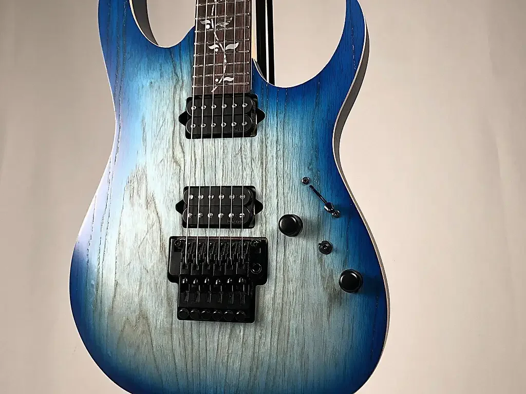 Ibanez j.custom RG8620AH · GFB · Actual body and surface