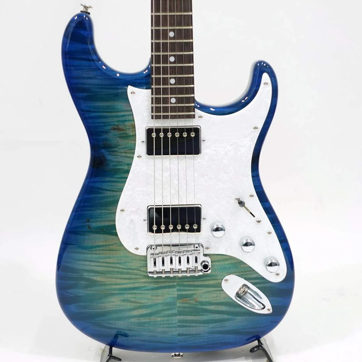 Momose MC1-HH FT · Blue Burst · Actual instrument detail 2