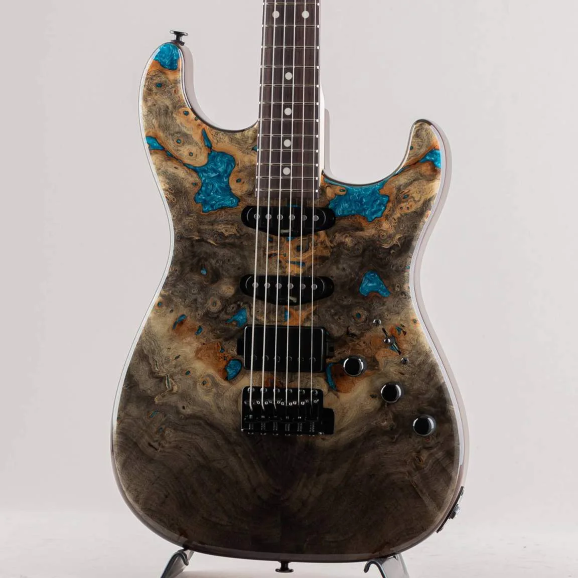 Momose MC1-CTM/BEB/R · Buckeye Burl Resin · Actual body front and figure