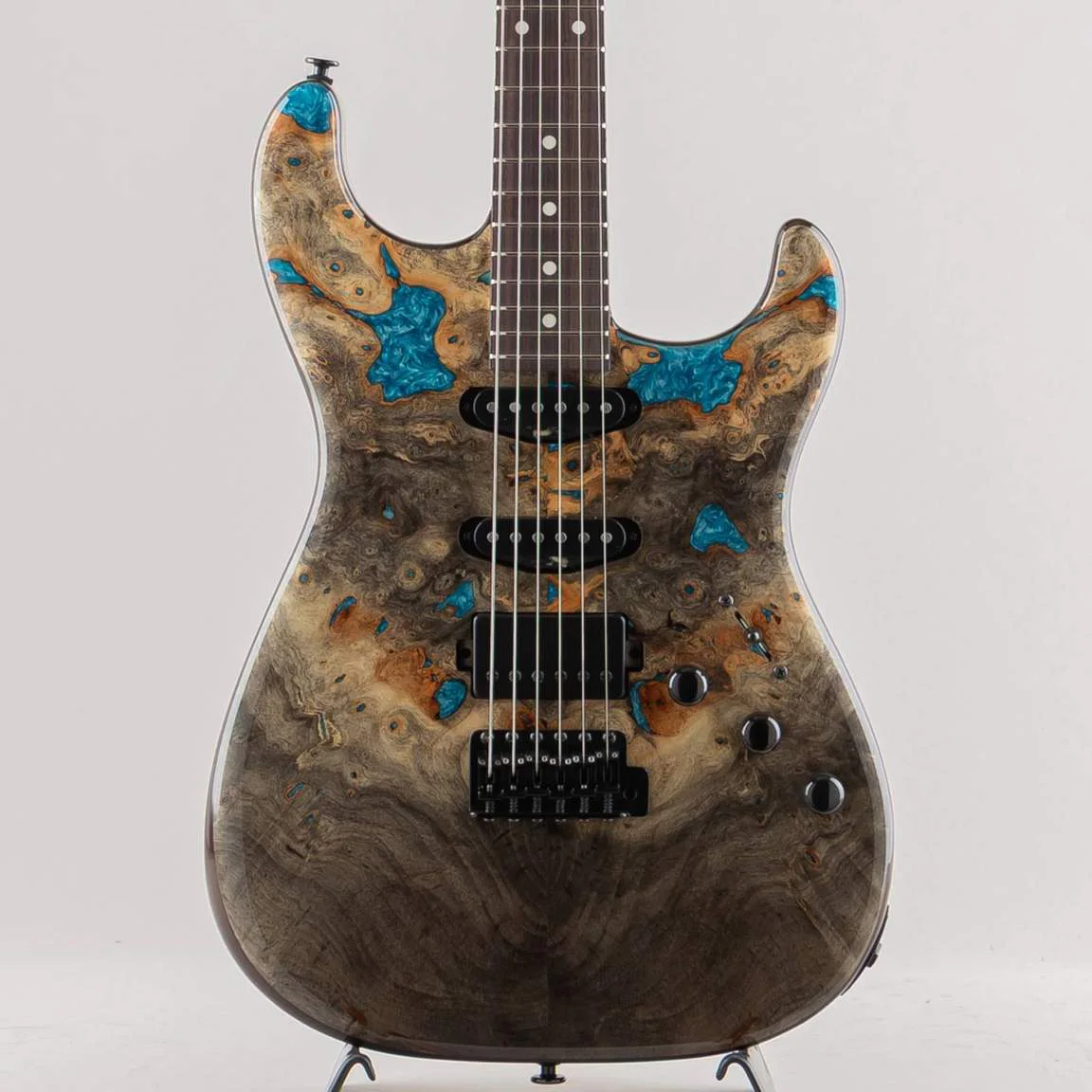 Momose MC1-CTM/BEB/R · Buckeye Burl Resin · Actual instrument detail 1