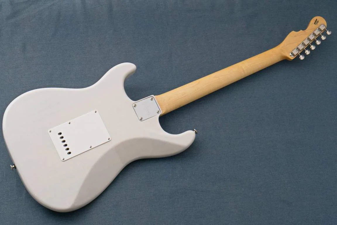 Momose MC2/R · White Blonde · Actual instrument detail 3