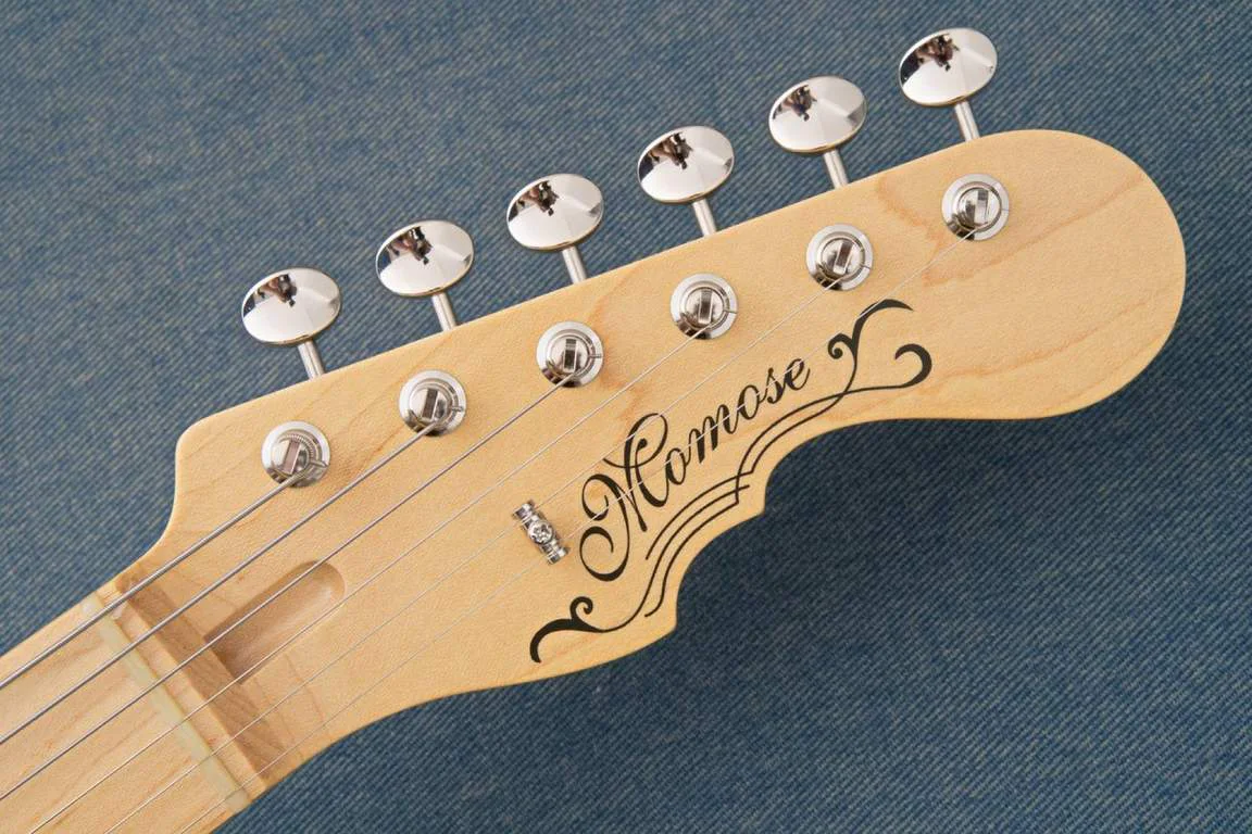 Momose MC2/M · Sonic Blue Blonde · Actual headstock front