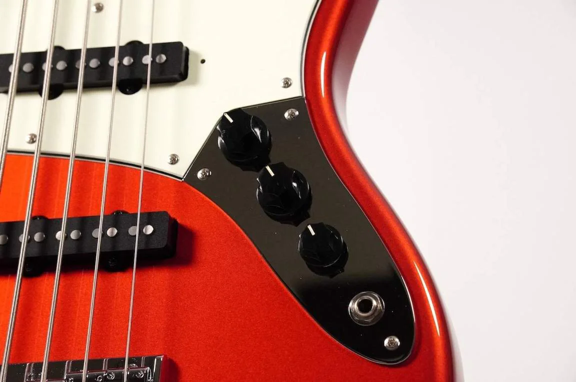 Momose MJ-Five1-STD/R · Old Candy Apple Red · Actual instrument detail 2