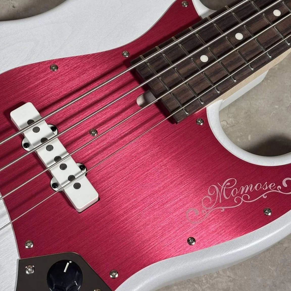 Momose MJ1-ADZ-RD/R · White Oil · Actual instrument detail 1