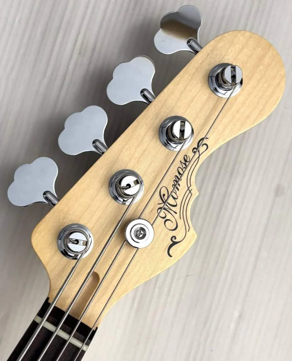Momose MJ2/R · White Blonde · Actual headstock front
