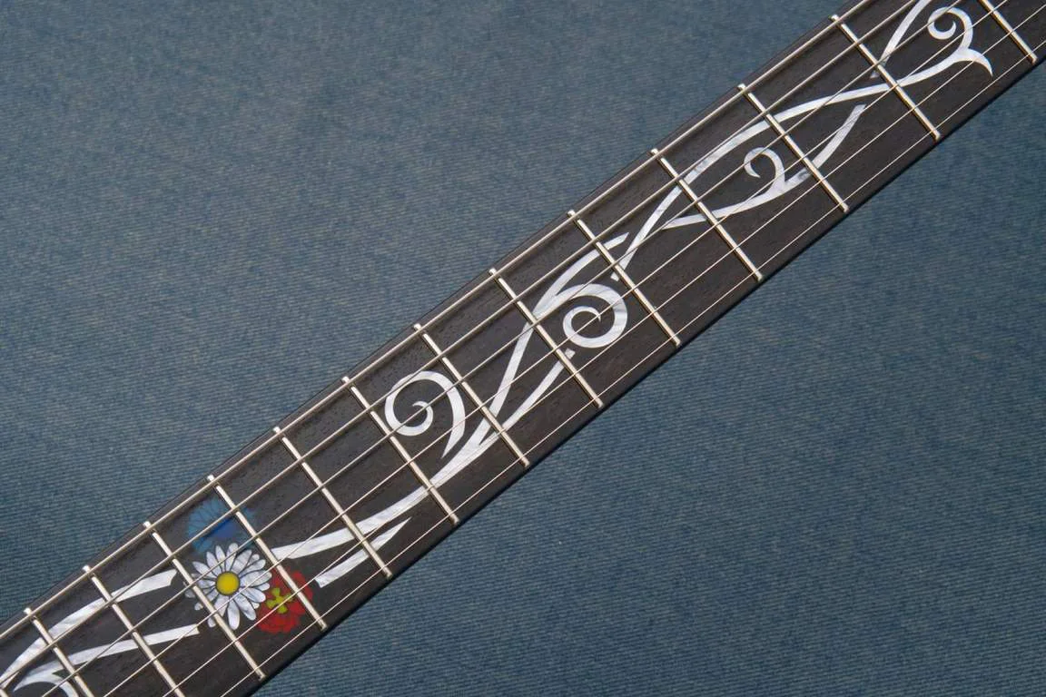 Momose MC-PLATANUS SP'26/E · Limestone White Oil · Actual instrument detail 2