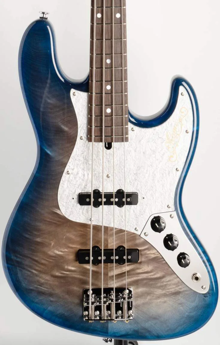 Momose MJ-TOCHI'26/R EQS · BLUE-B · Actual body front and figure