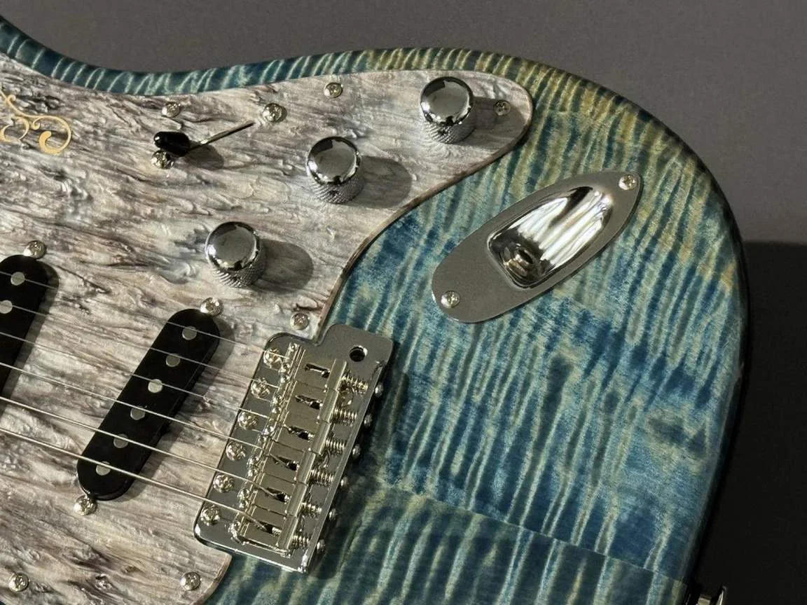 Momose MC-TOCHI SP'26/NJ · Fade Blue · Actual instrument detail 1
