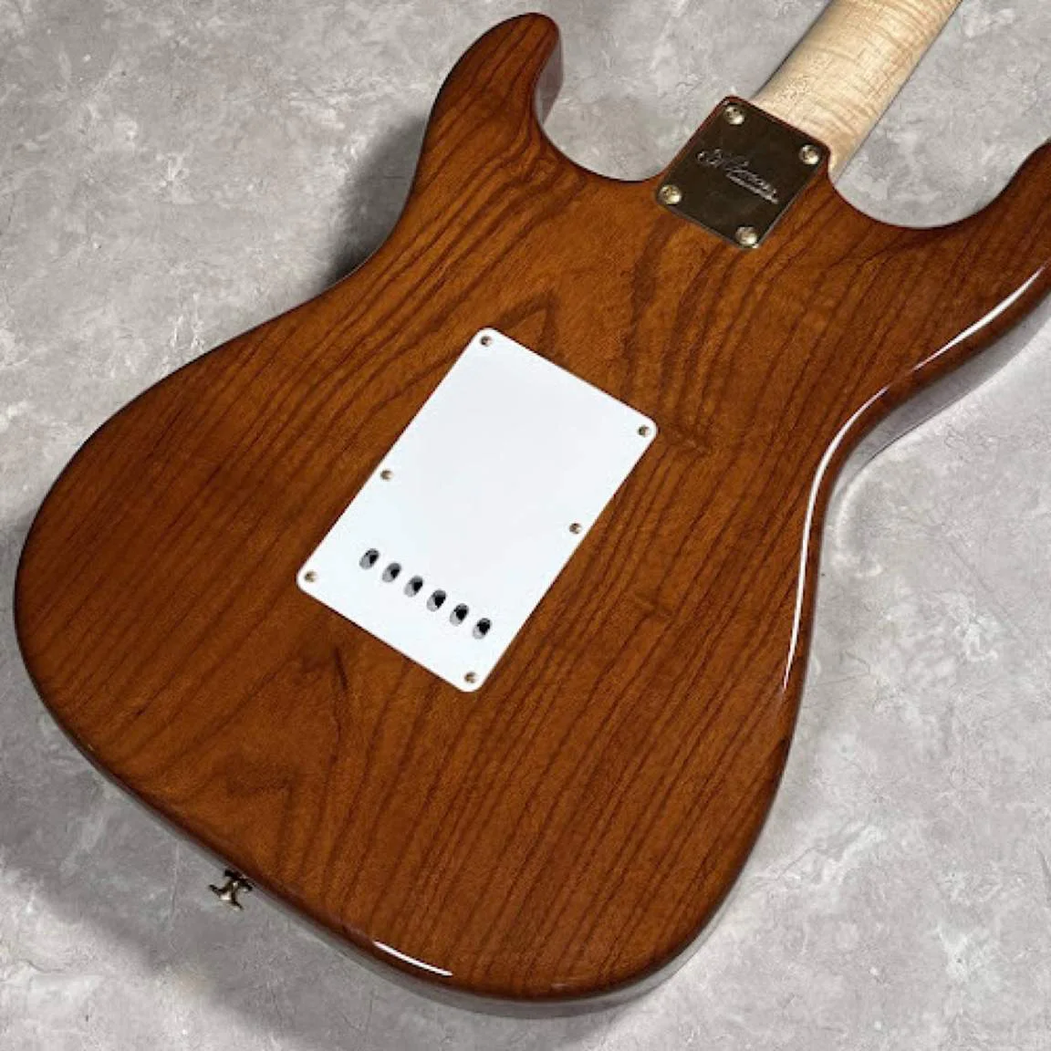 Momose MC-HOLLOW-Premium/FT · Natural Amber · Actual instrument detail 2