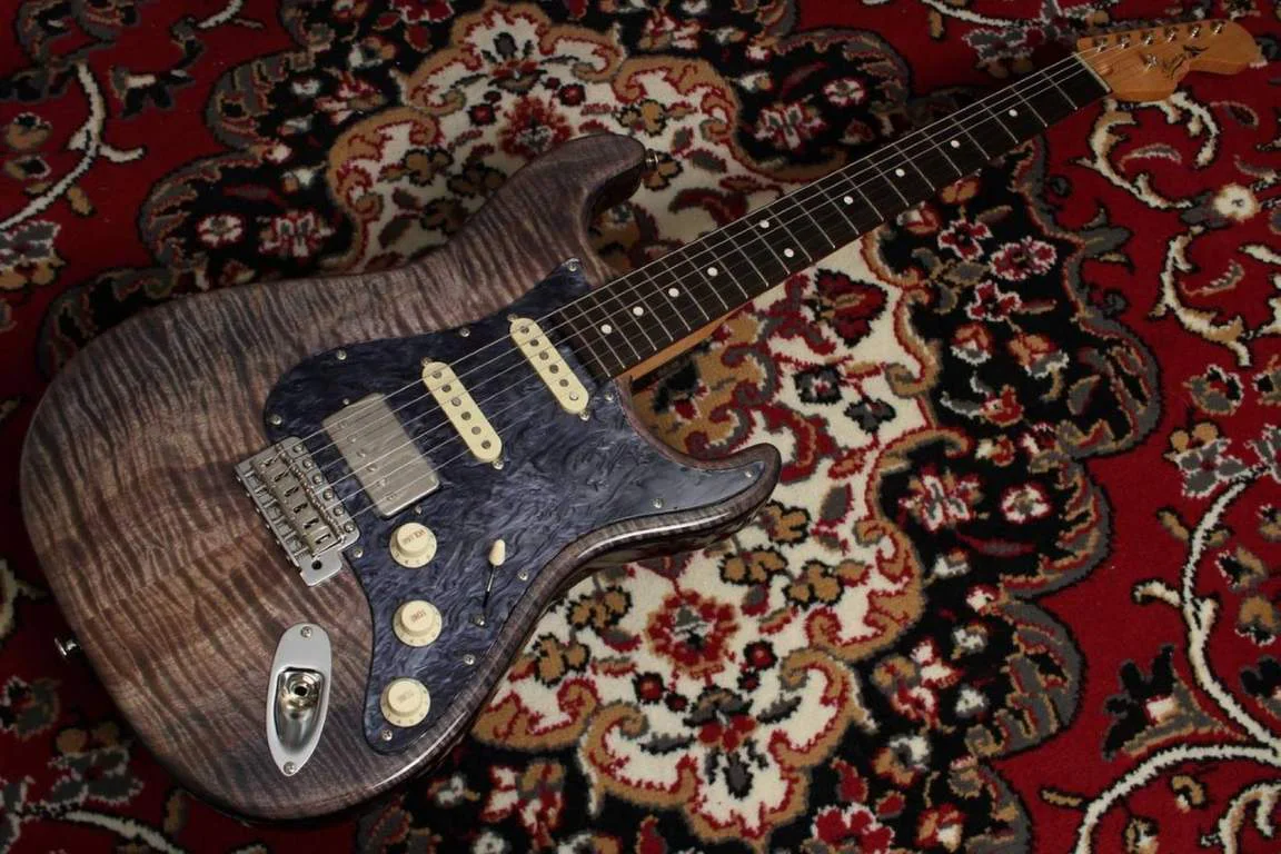 Momose MC-F MAPLE LTD H/R · Purple Flame