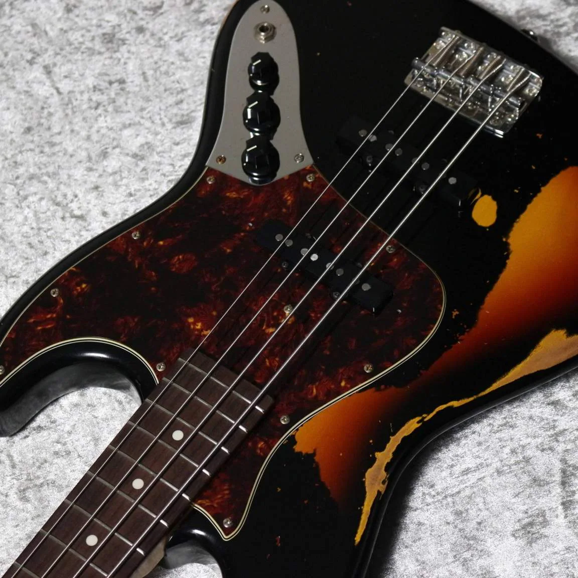 Momose MJ1-STD/R BLK on 3TS Heavy-Aged · Actual instrument detail 1