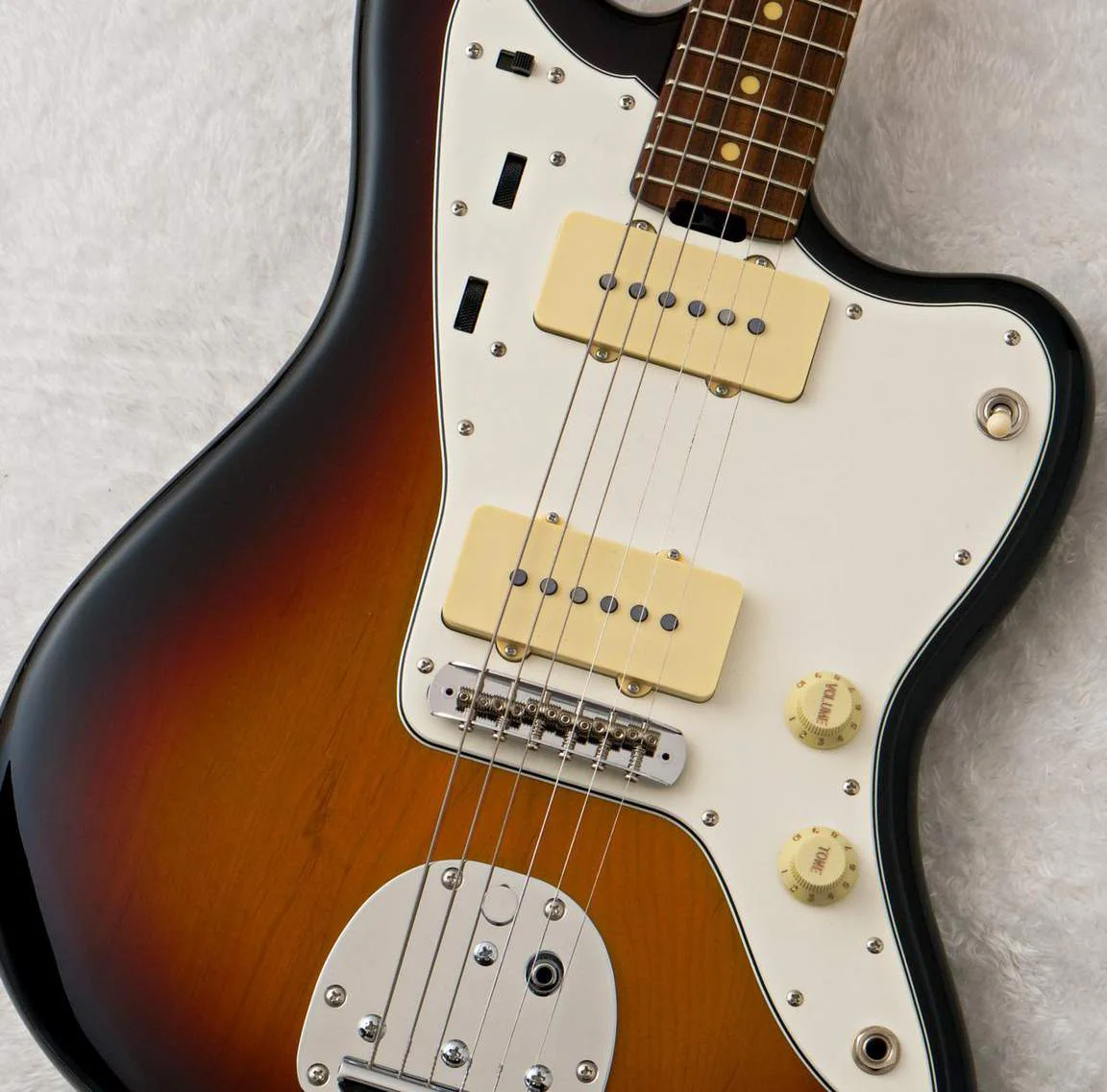 Schecter PS-JM-AL · 3-Tone Sunburst · Actual instrument detail 3