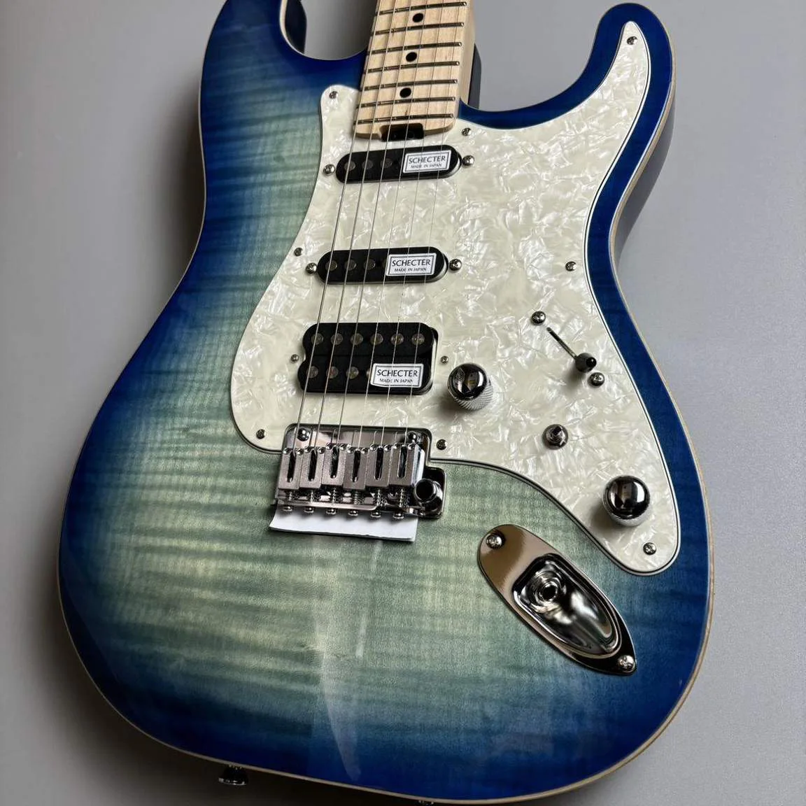 Schecter GS-1-AL-VTR-S-W/M · Cool Blue Burst · Actual instrument detail 2
