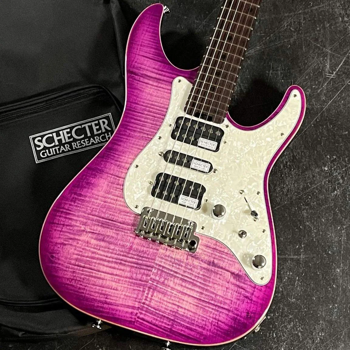 Schecter SD-2-24-AL-VTR-W PRSB/RM/R · Purple-Red Sunburst · Actual instrument detail 5