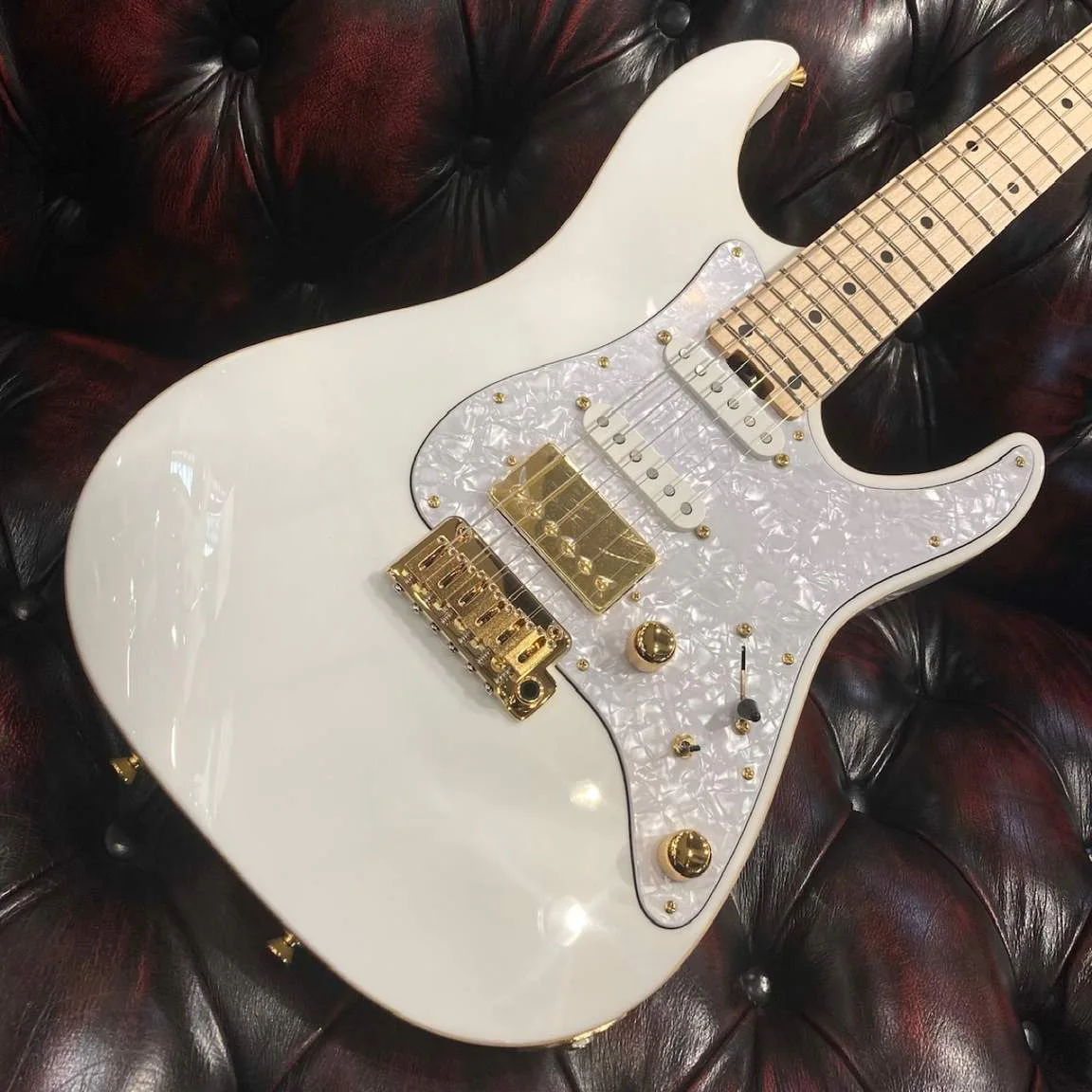 Schecter SD-KC-24-M/AL SS · White · Actual instrument, body front