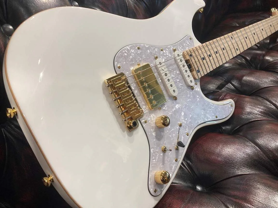 Schecter SD-KC-24-M/AL SS · White · Actual instrument detail 2