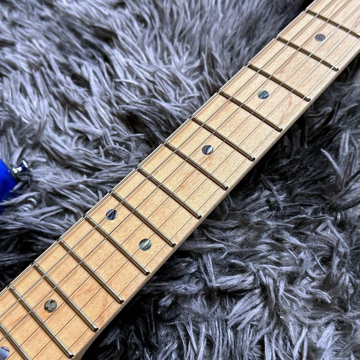 Schecter ST-4-22-CTM-FRT · Indigo Light Blue · 实物细节照片 1