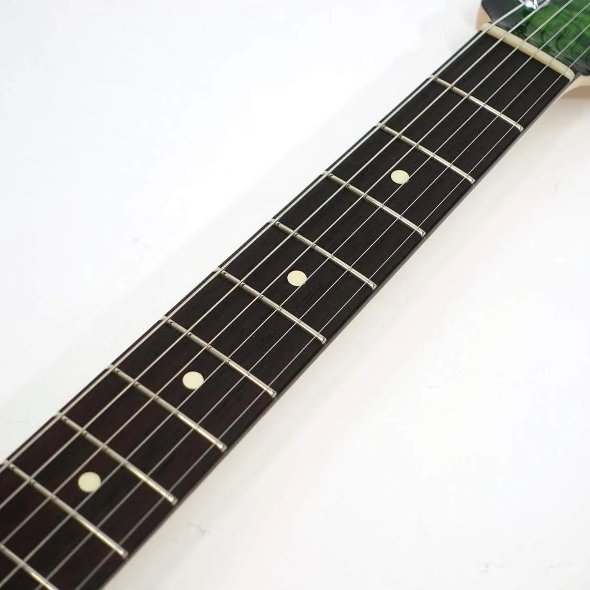 Schecter EX-5B-24-CTM-VTR · Emerald Green Burst · Actual instrument detail 4