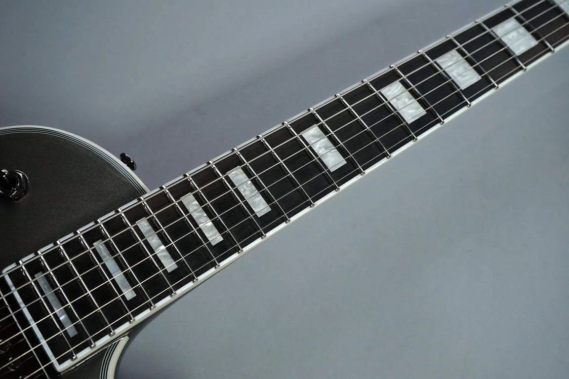Schecter L-LP-24-CTM/E · Skyline Grey Metallic · Actual instrument detail