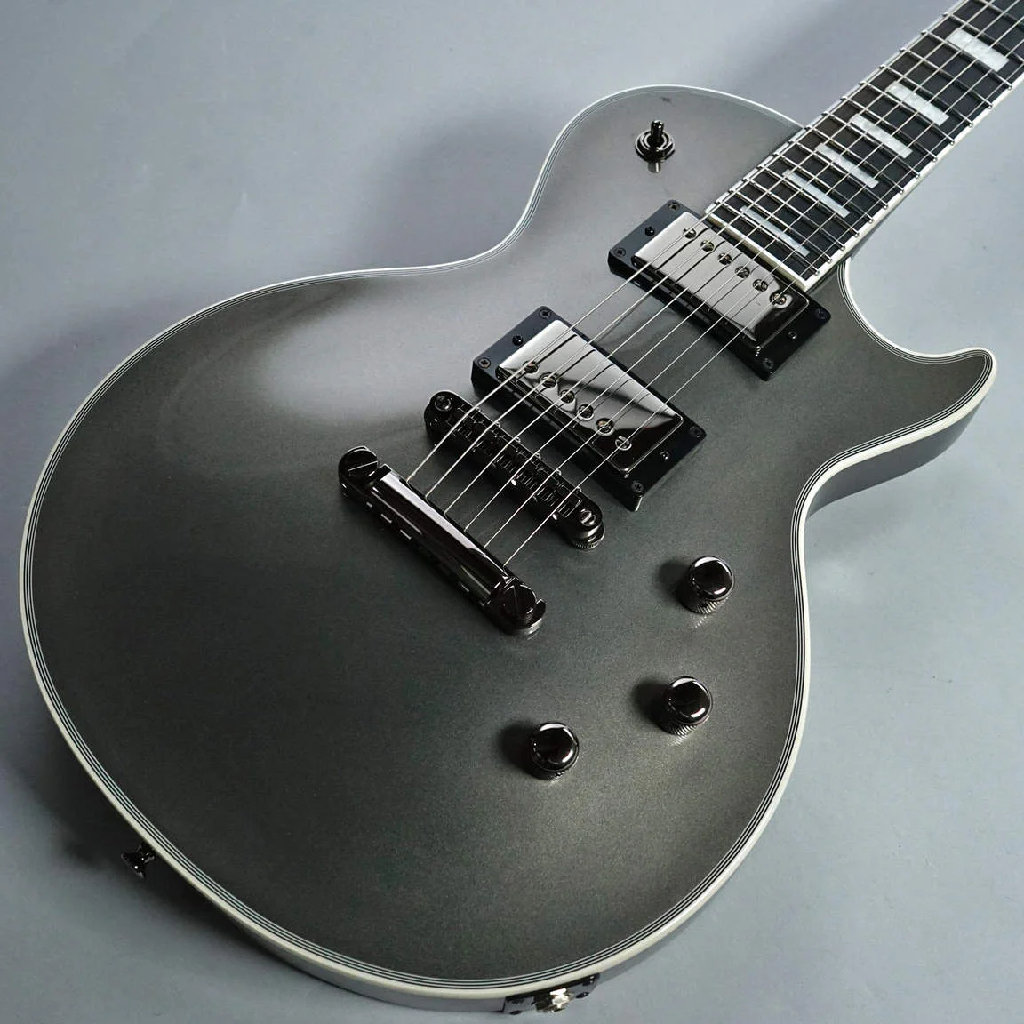 Schecter L-LP-24-CTM/E · Skyline Grey Metallic · Actual instrument detail