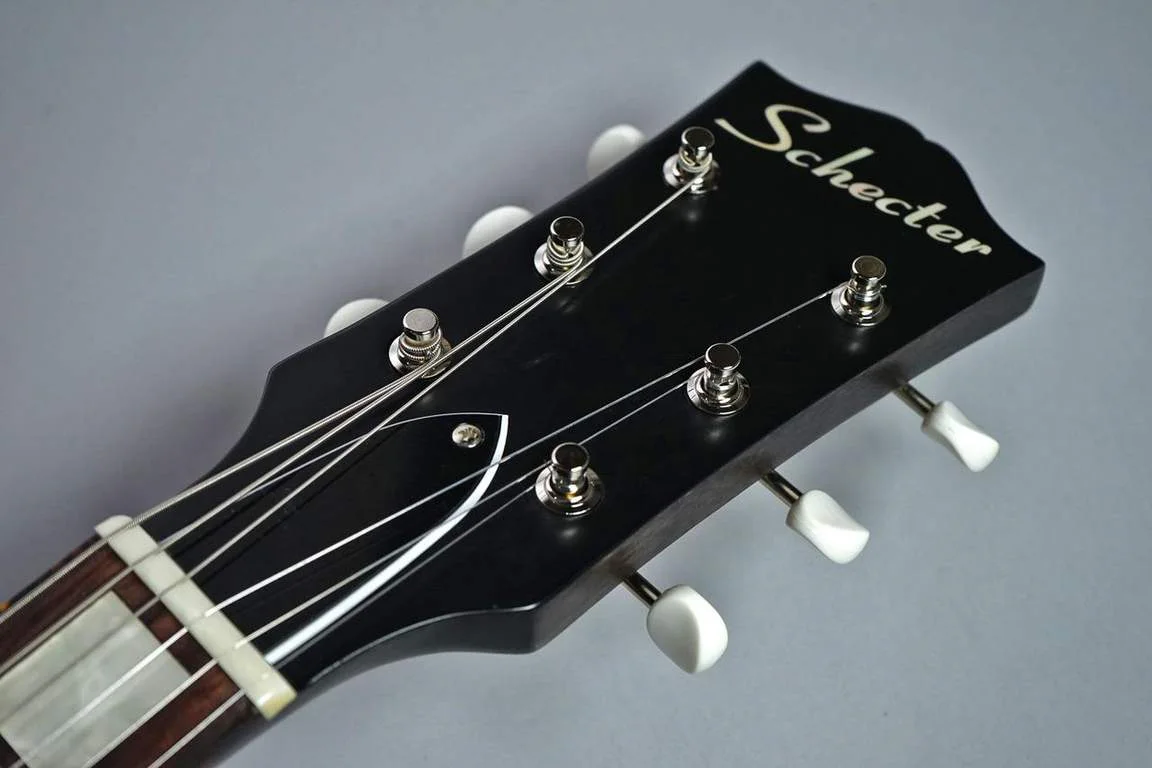 Schecter L-LS-P-CTM/R · Carbon Tint · Actual instrument detail 2