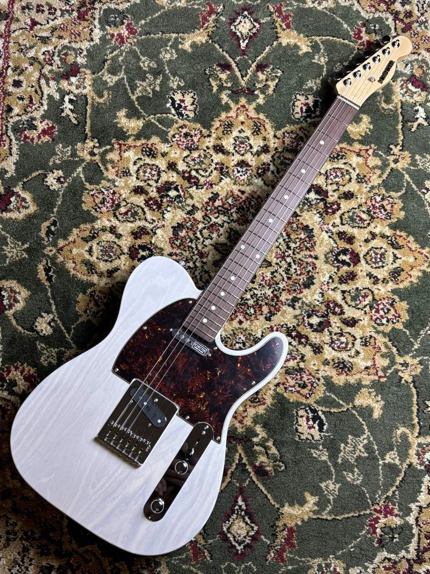 Schecter AC-TK-TE-WH/SIG · White · Actual instrument detail