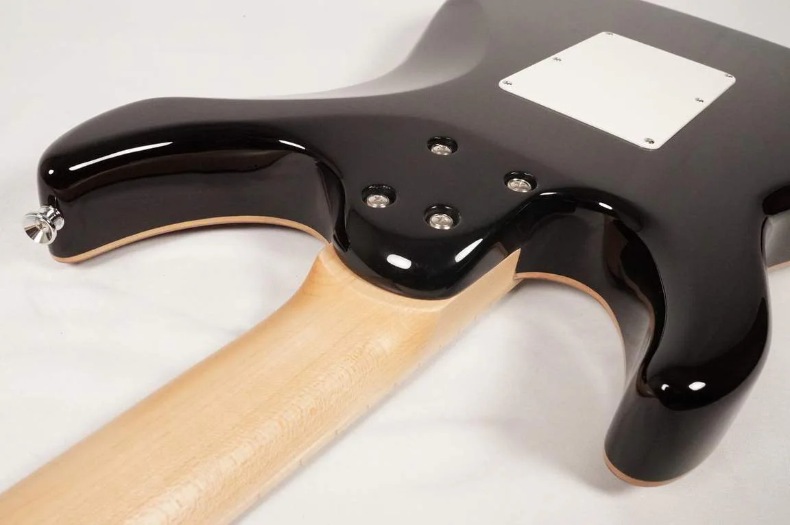 Schecter SD-2-24-AL · See-Through Red · SG-0135 · Actual instrument detail 6