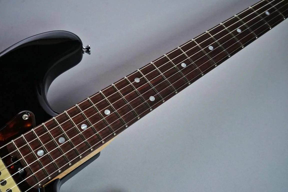 Schecter L-A-ST-AL/R · Black · 实物细节照片 2