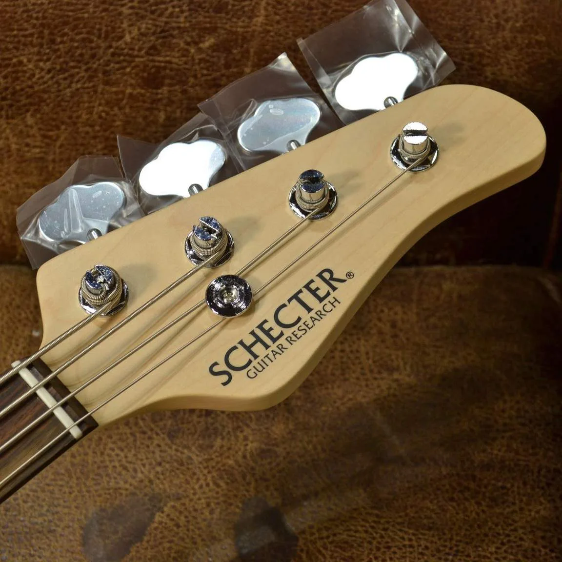 Schecter L-MSB-JB-AL/R · Blue · 实物细节照片