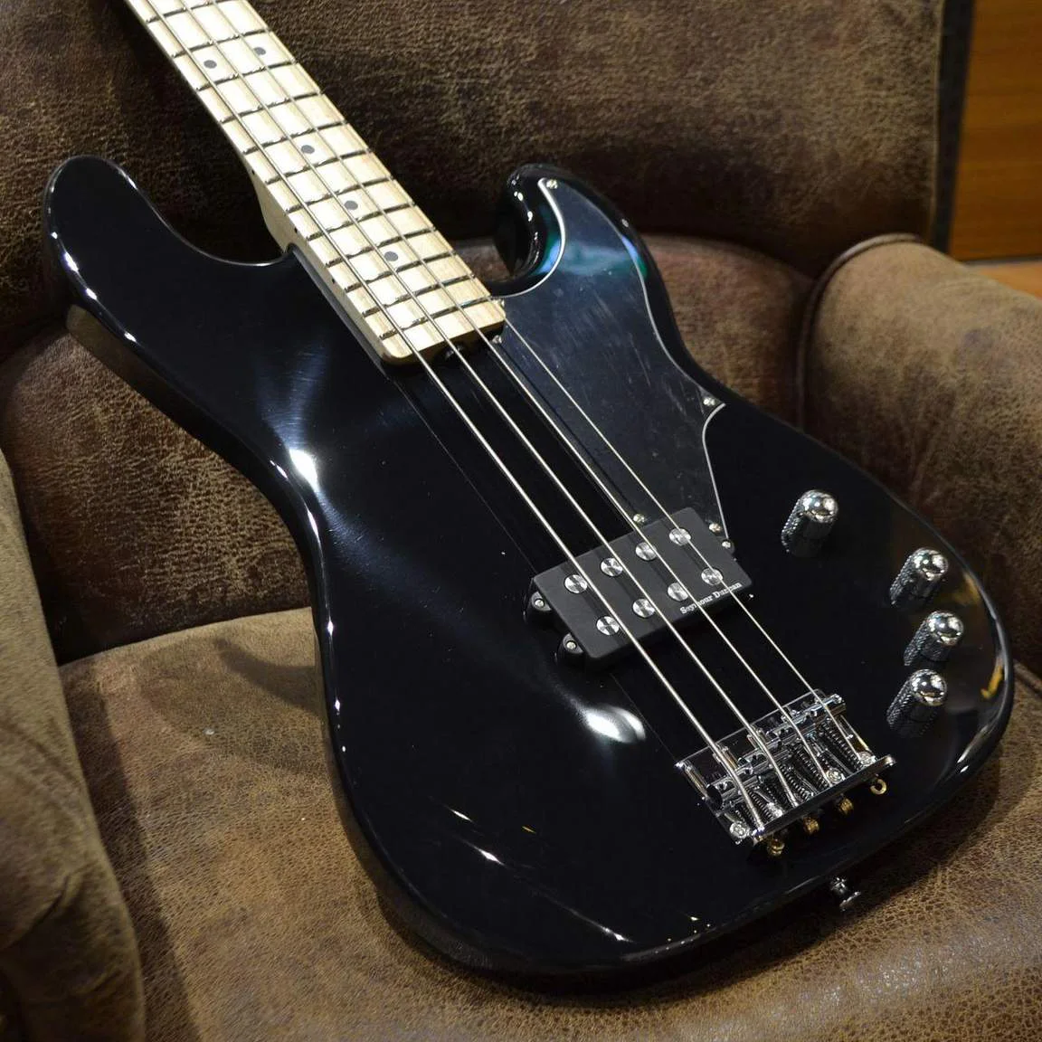 Schecter L-SGRY-AS/M · Black · Actual instrument detail 1