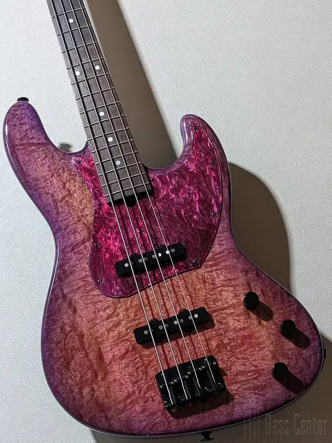 Momose MJ1-EWC/EC/R · Pink Purple Burst · Actual body and figure
