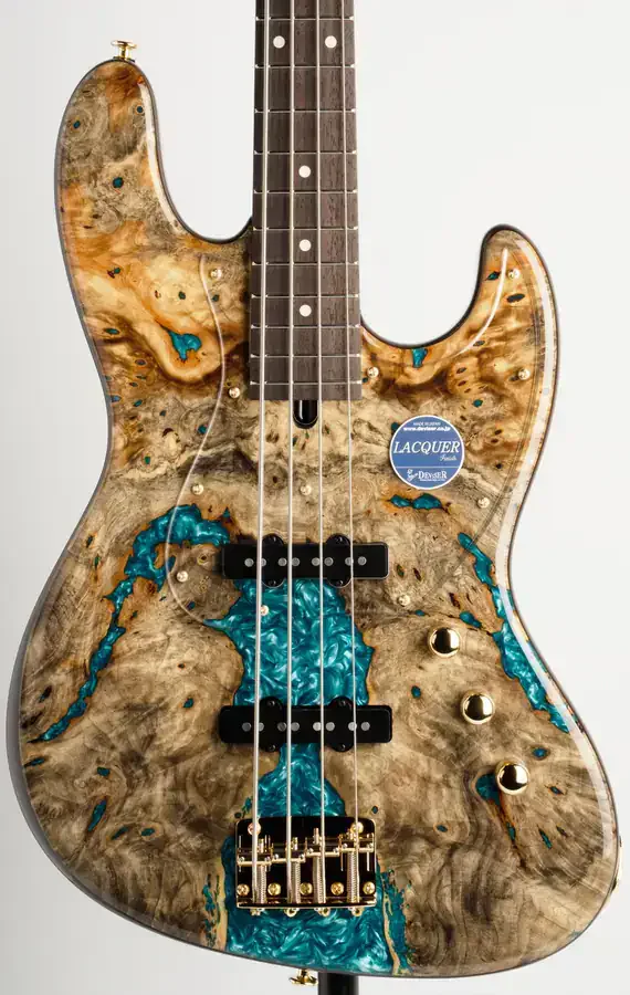 Momose MJ1-CTM Buckeye Burl · Natural · Actual body and figure