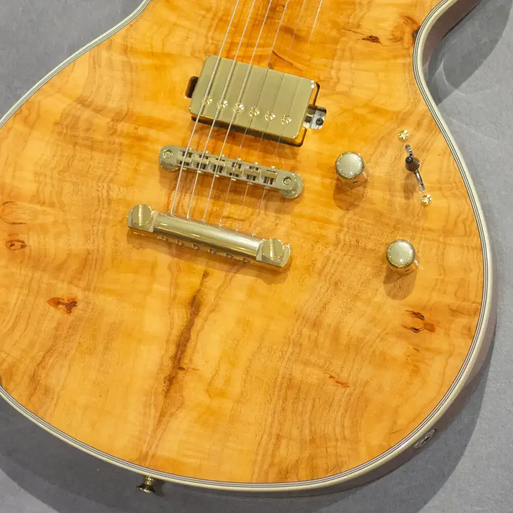 Sugi SH485MUE CHE/40'MAHO · NAT · NAT / Natural · Pickups and controls