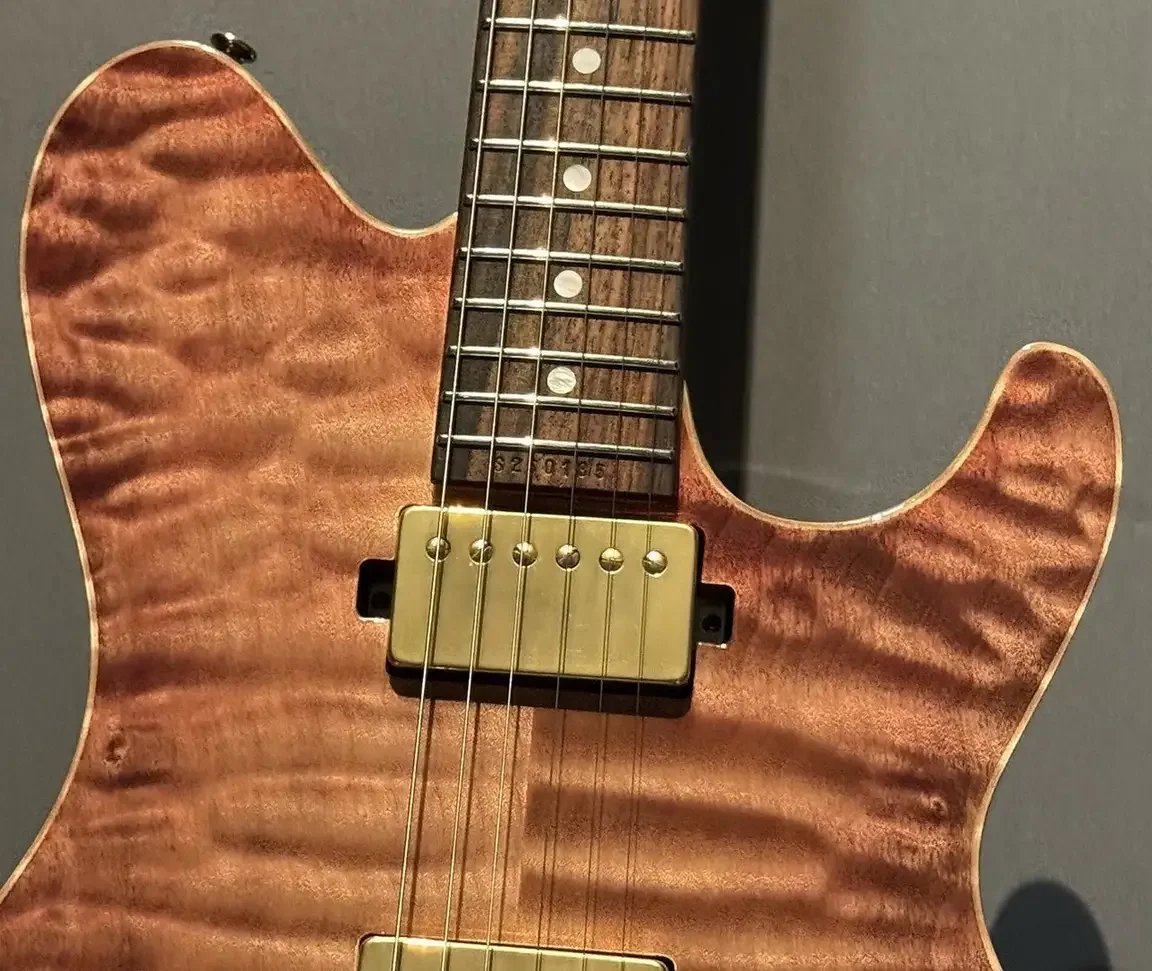 Sugi DS496IR EM-EX/HM/F-MAHO · Pele Ruby Red · 实物照片 5