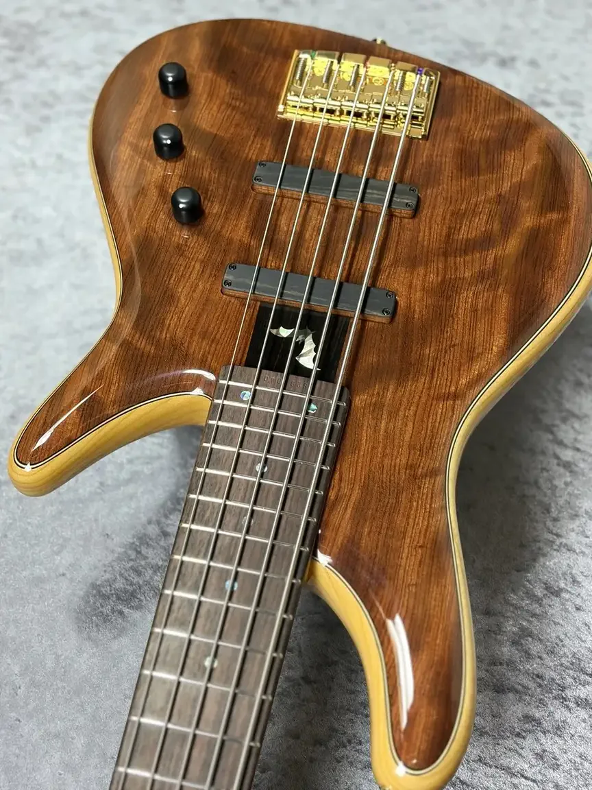Sugi NB5IR BG/ASH · Natural · Instrument photo 3