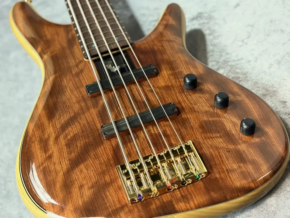 Sugi NB5IR BG/ASH · Natural · Instrument photo 4